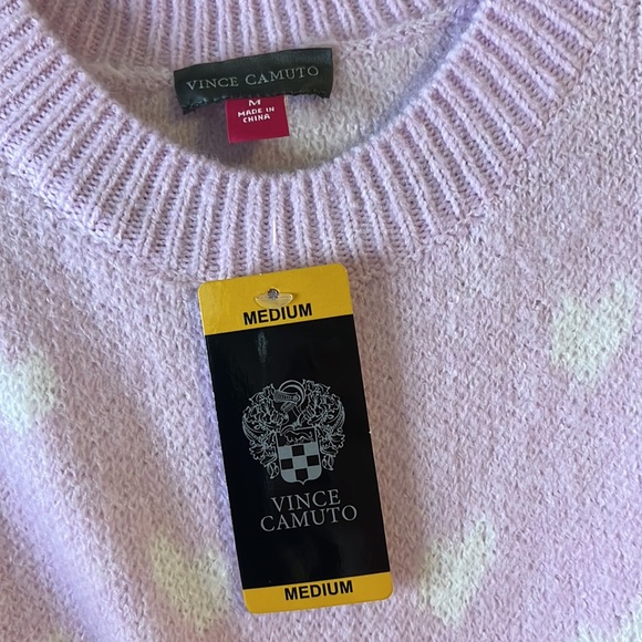 Vince Camuto all over Heart Print Over sized Pullover Sweater Size M NWT - Picture 4 of 6